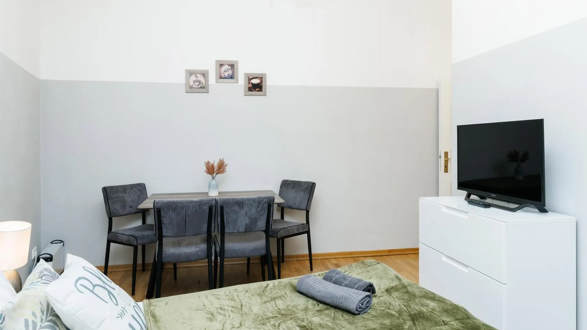 Grand Central City Apartments Mitte Rosenthaler Platz Berlin Germany