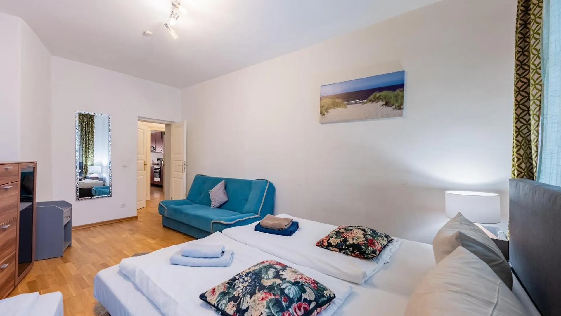 Grand Central City Apartments Mitte Rosenthaler Platz Berlin Germany